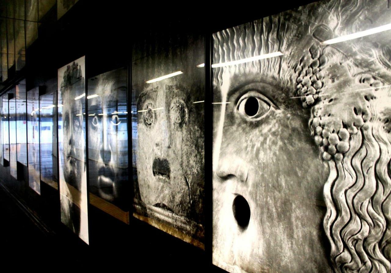 Metro Art Suite Napoli Exterior foto